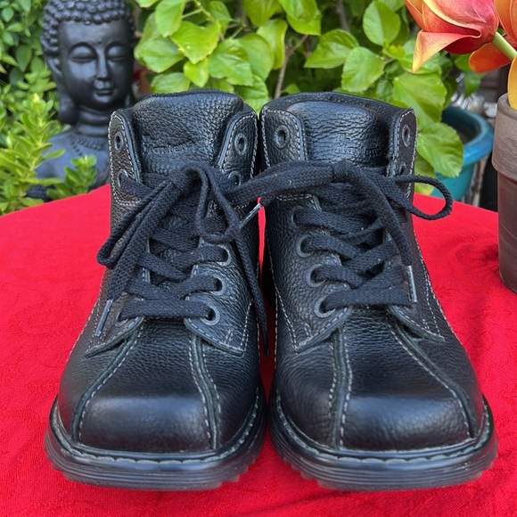 Dr. Martens Daisy Flower Embossed Black Chunky Platform Ankle Boots 😍 - Picture 15 of 17